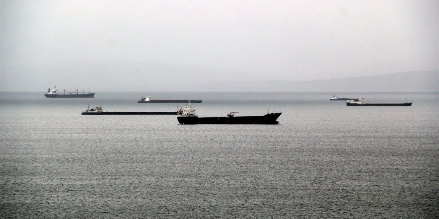 Gemiler doğal liman Sinop’a sığındı
