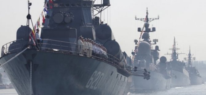 Rusya Karadeniz'e 12 savaş gemisi indiriyor