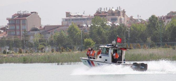 Asayiş botları Türkiye'nin deniz ve iç sularını koruyor
