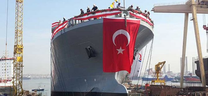 "TCG AKIN" İstanbul Tersanesi'nde denize indirildi