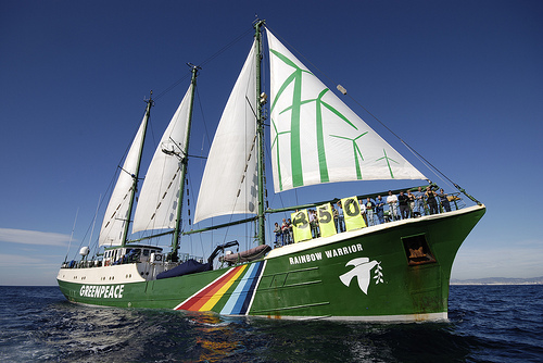 Rainbow Warrior'un yeni rotası İzmir