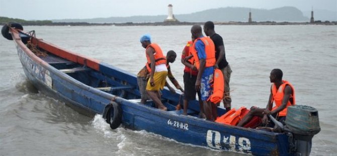 Ahşap tekne gemiye çarptı: 9 ölü, 30 kayıp
