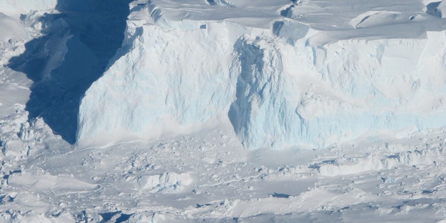 Bilim İnsanları Antarktika'daki "Kıyamet Buzulu" Thwaites'i Araştıracak