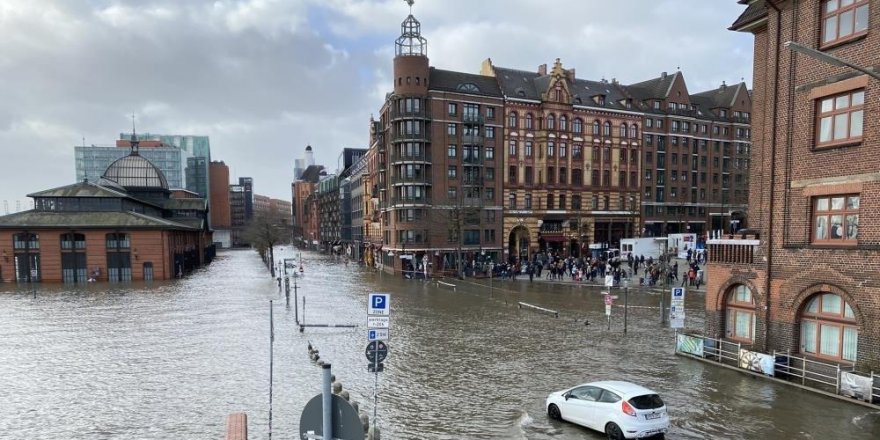 Almanya’yı ‘Nadia’ Vurdu