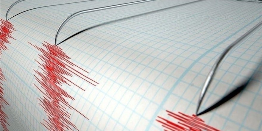 Endonezya’da 6,2 Büyüklüğünde Deprem