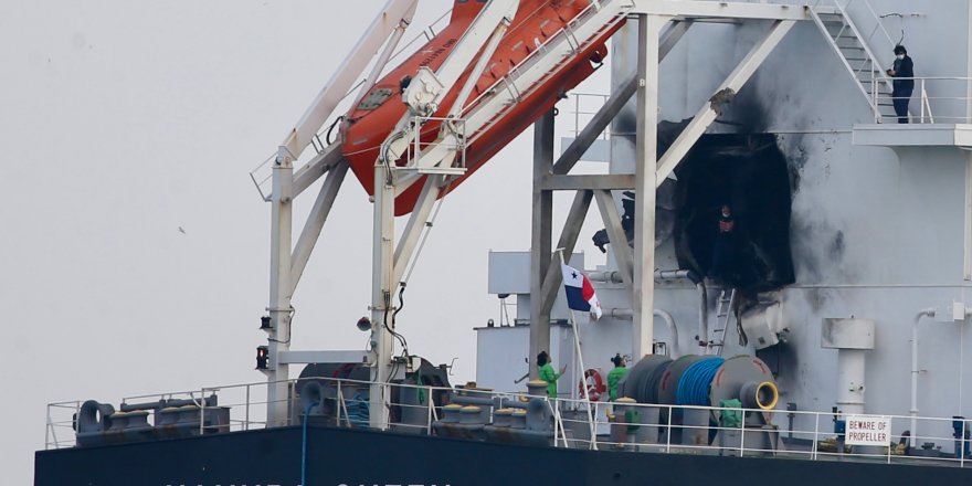 Japon Kargo Gemisi Namura Queen, Yalova Açıklarına Demirletildi