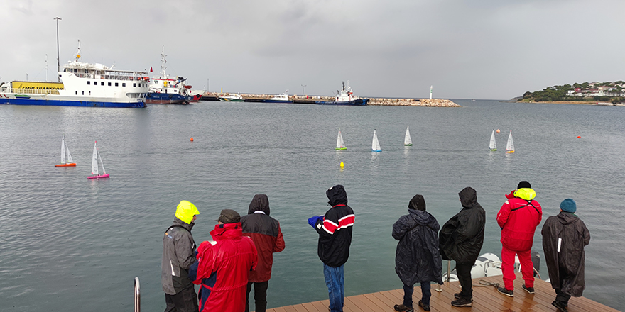 EAYK-Çeşme Marina IOM Ulusal Egemenlik Kupası Çeşme Marina'da Start Verdi