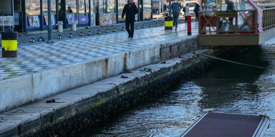 İzmir'de Düşen Su Seviyesi Gemi Seferlerini Aksatıyor