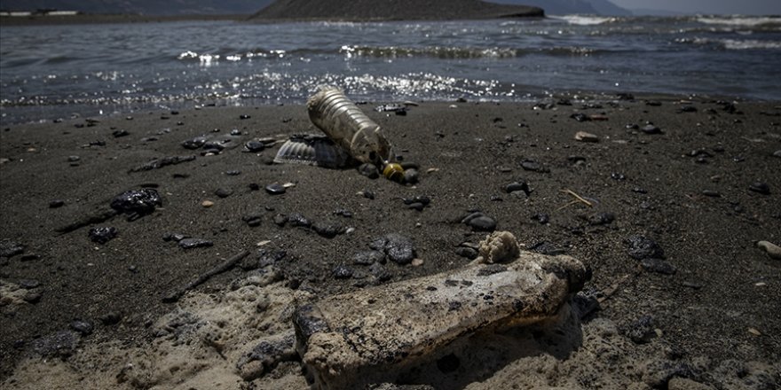 Plastik Atıklar Temiz Su Kaynaklarını Kirletiyor