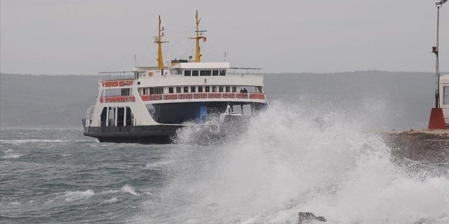 Bozcaada ve Gökçeada Arası Feribot Seferlerine Fırtına Engeli