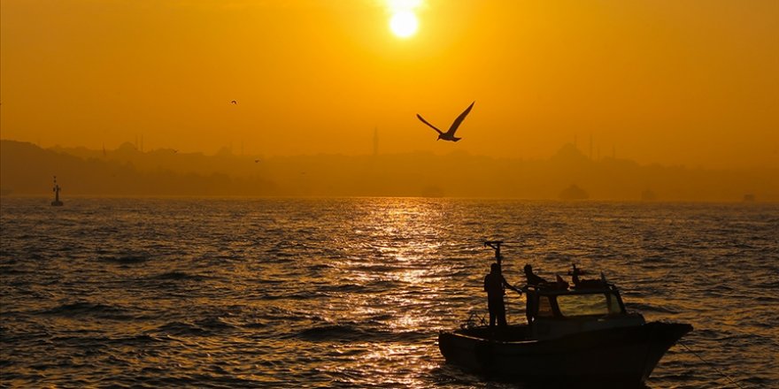 İklim Değişikliği Marmara Denizi'nin Yüzey Suyu Sıcaklığını artıyor