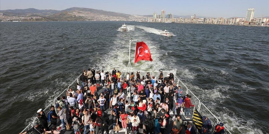 TCSG Umut Gemisi, İzmir'de Çocuklar İçin Demir Aldı