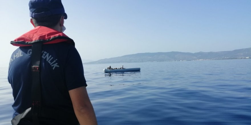 Çanakkale Açıklarında Balıkçı Teknesinde 122 Göçmen Yakalandı