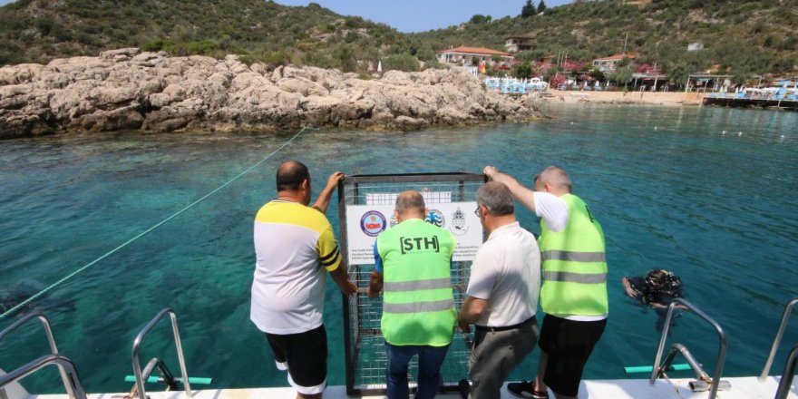 Kaş'ta Deniz Dibinde Atık İstasyonları Oluşturuluyor