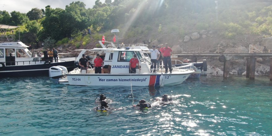 Van Polisi Jandarmanın Kuruluş Yıl Dönümünü Hazırladığı Kliple Kutladı