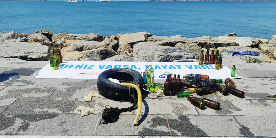 İstanbul Boğazı'nda Deniz Dibi Temizliği Yapıldı