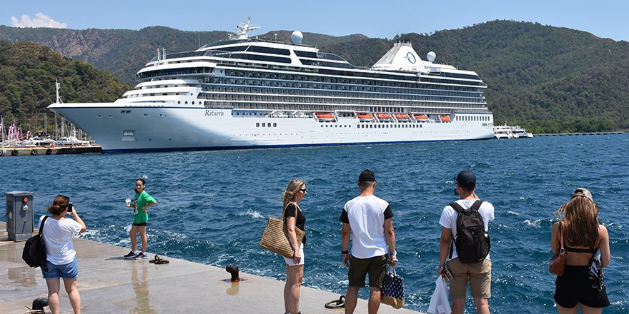 Riviera Kruvaziyer Gemisi Marmaris'e Yanaştı