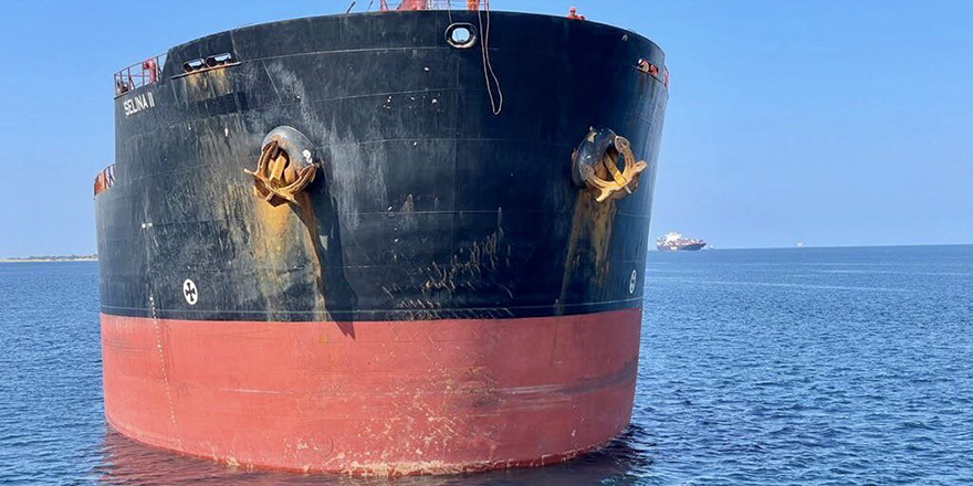 Çanakkale Boğazı'nda Arızalanan Gemiye Müdahale Edildi