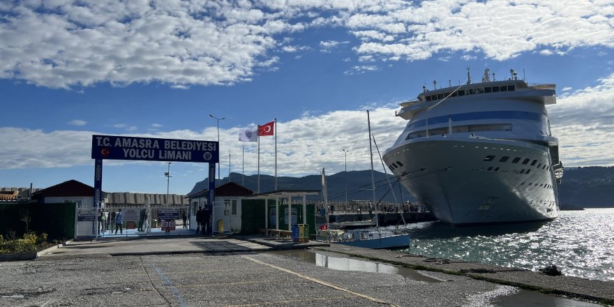 "Astoria Grande" Kruvaziyeri İkinci Kez Amasra'da