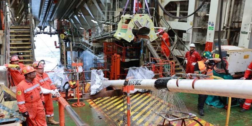 Karadeniz Gazını Karaya Taşıyacak Boru Hattının Büyük Bölümü Tamamlandı