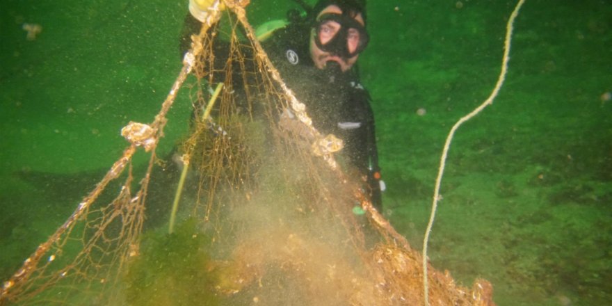 Marmara ve Ege Denizlerinden 12 Bin Metrekare Hayalet Ağ Çıkarıldı