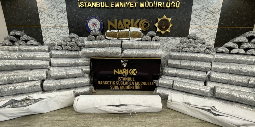 Meksika'dan İstanbul'a Gelen Gemide 1 Ton 580 Kilogram Uyuşturucu Ele Geçirildi