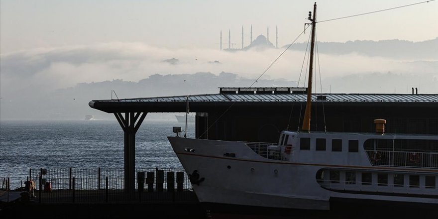 İstanbul'da Deniz Ulaşımına Hava Muhalefeti Engeli