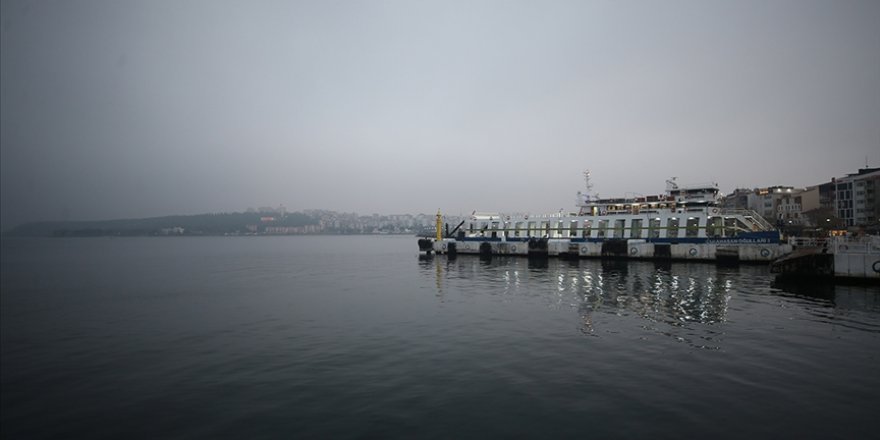 Çanakkale Boğazı Sis Nedeniyle Transit Gemi Geçişlerine Kapatıldı