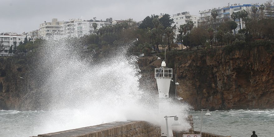 Meteorolojiden Denizler İçin Fırtına Uyarısı