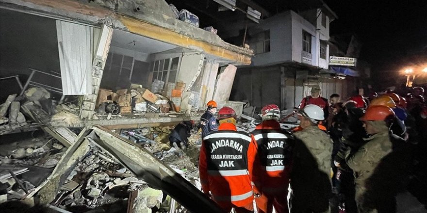 Hatay’da art arda iki korkutan deprem