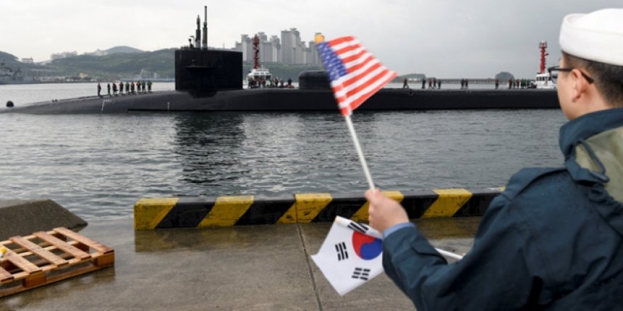 ABD'ye Ait Nükleer Denizaltıdan Güney Kore'ye Ziyaret