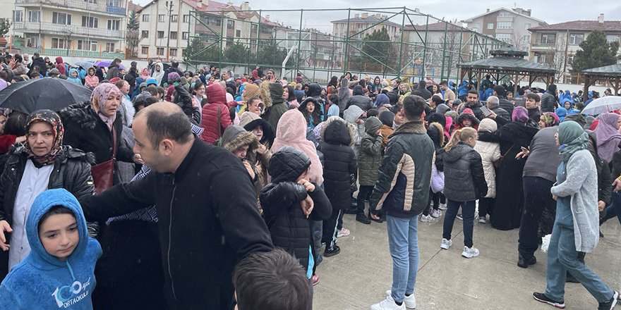 Bolu'da 4,8 Büyüklüğünde Deprem