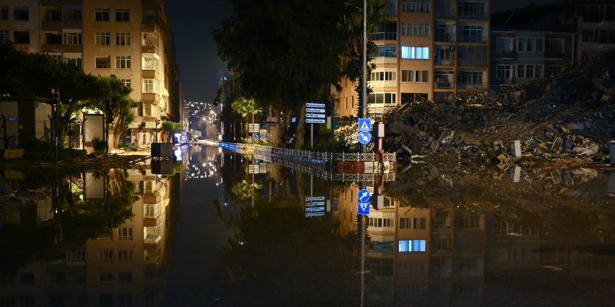 Hatay'ın İskenderun İlçesinde Deniz Seviyesi Yükseldi