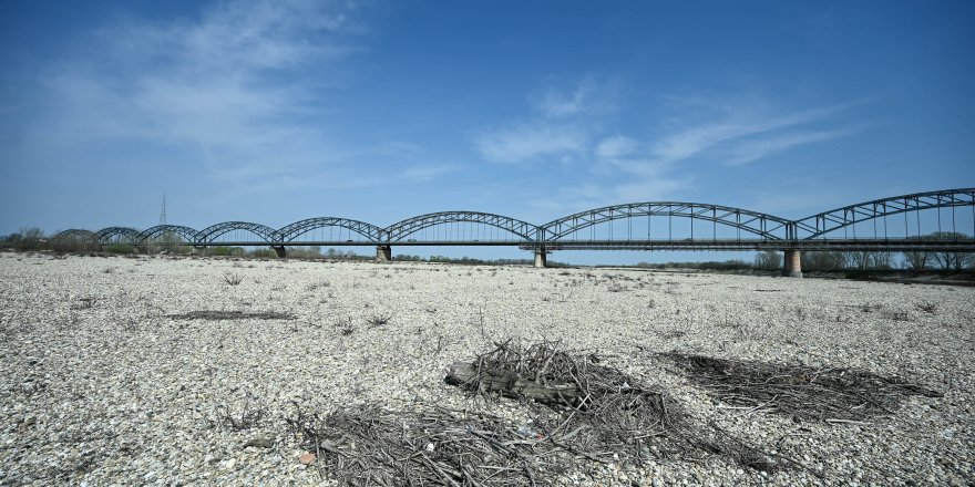 İtalya'nın En Büyük Nehri Po'daki Kuraklık Sıkıntısı Sürüyor