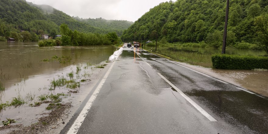 Bosna Hersek ve Sırbistan'da Sel Baskını
