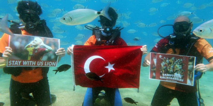 Galatasaray Şampiyonluğu Deniz Dibinde de Kutlandı