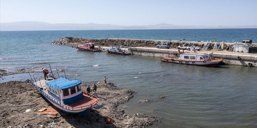 Van'da Balıkçılar İçin Geri Sayım Başladı