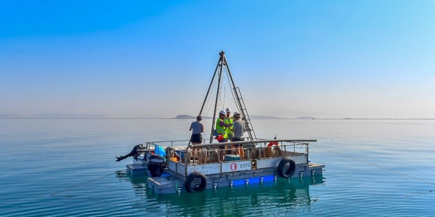 İzmir Körfezi'ndeki 30 Noktadan Karot Örneği Alındı