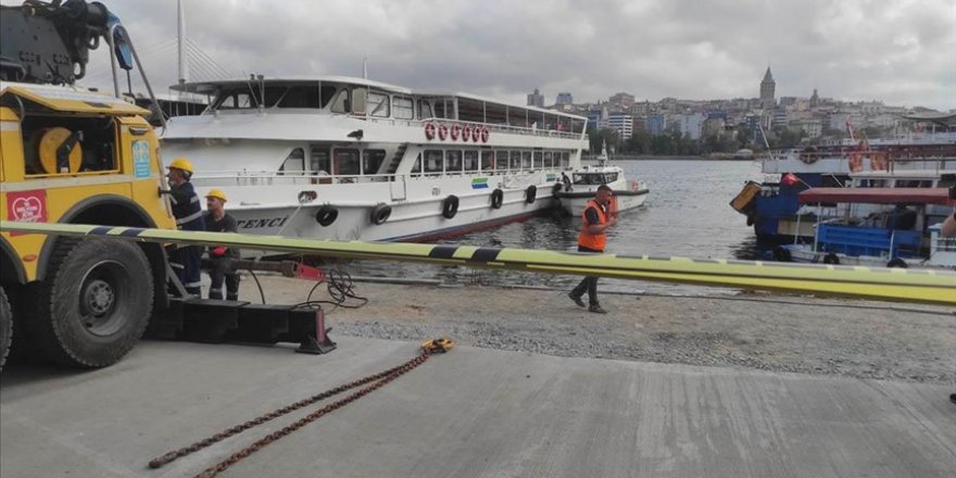 Eminönü'nde İETT Otobüsü Denize Düştü