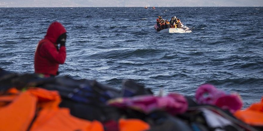 Kuşadası Açıklarında 25 Düzensiz Göçmen Yakalandı