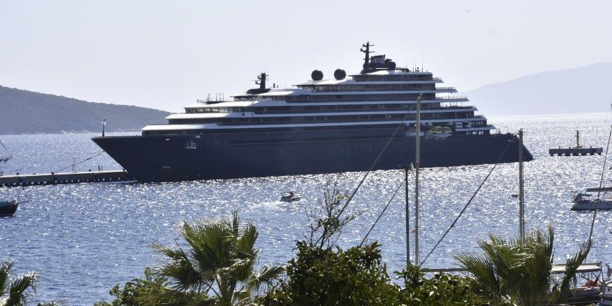 Bodrum'a Lüks Yolcu Gemisi "Evrima" İle 277 Turist Geldi