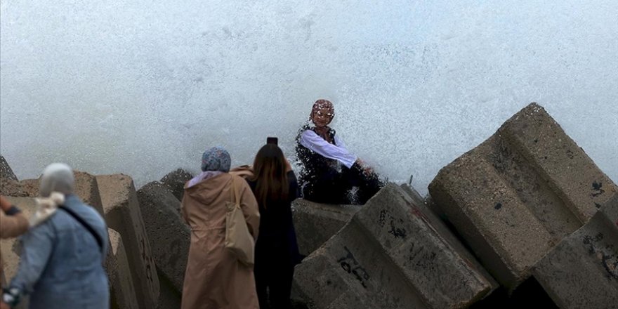 Akçakoca'da Balıkçılar, Denize Açılamadı