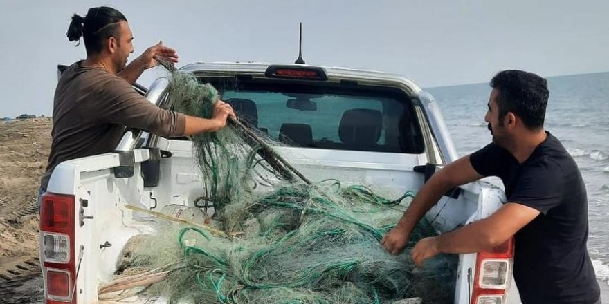 Adana'da Ağa Dolanan Deniz Kaplumbağası Kurtarıldı