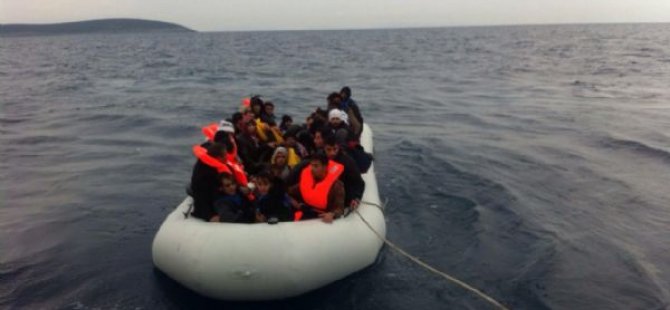 Ege'de ölüme terk edilen 16 göçmen kurtarıldı