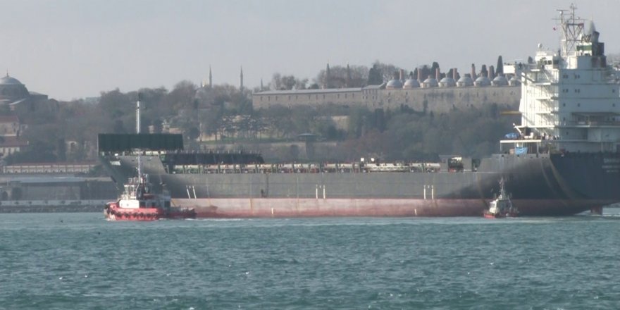 3 Yıldır Kadıköy’de Demirleyen İran Bandıralı Gemi Limandan Ayrıldı
