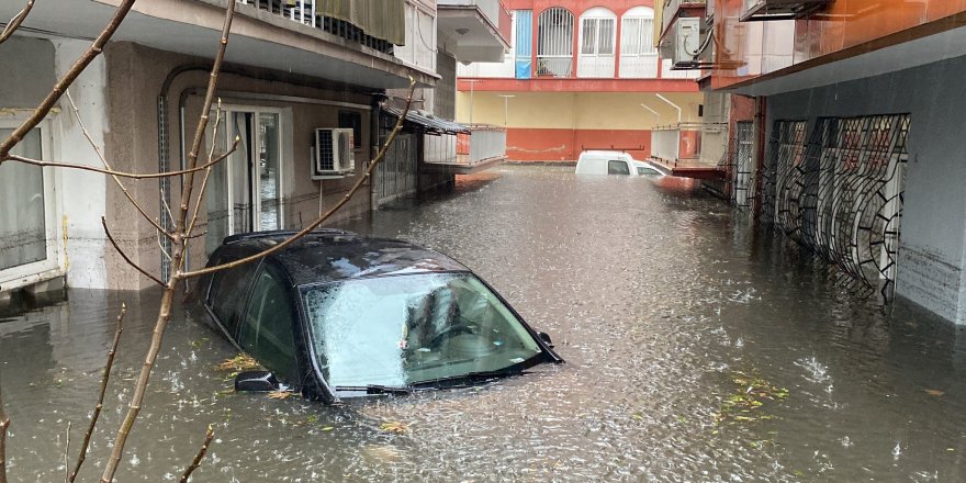 Turuncu Kod Uyarısının Verildiği Antalya Felakete Uyandı