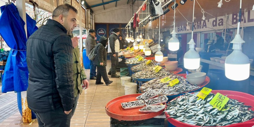 Marmara'daki Fırtına Balık Fiyatlarını Etkiledi