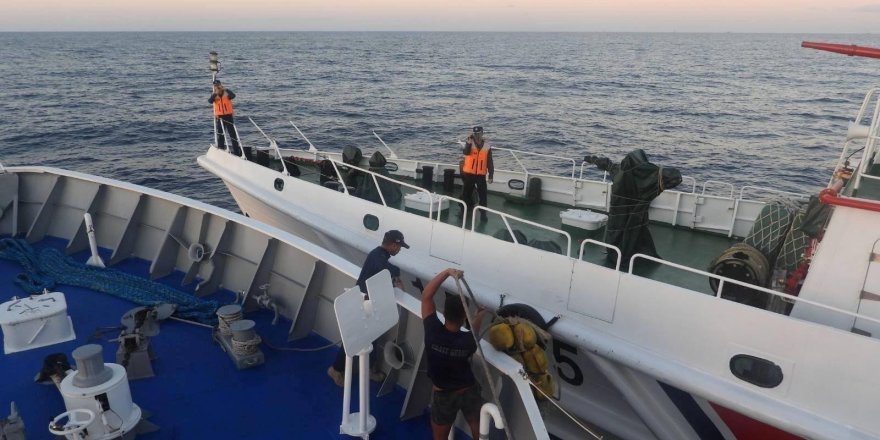 Filipinler ile Çin Sahil Güvenlik Gemileri Çatıştı: 4 Yaralı