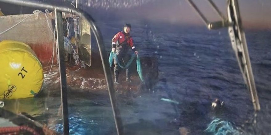 Güney Kore'de Balıkçı Teknesi Alabora Oldu: 4 Ölü