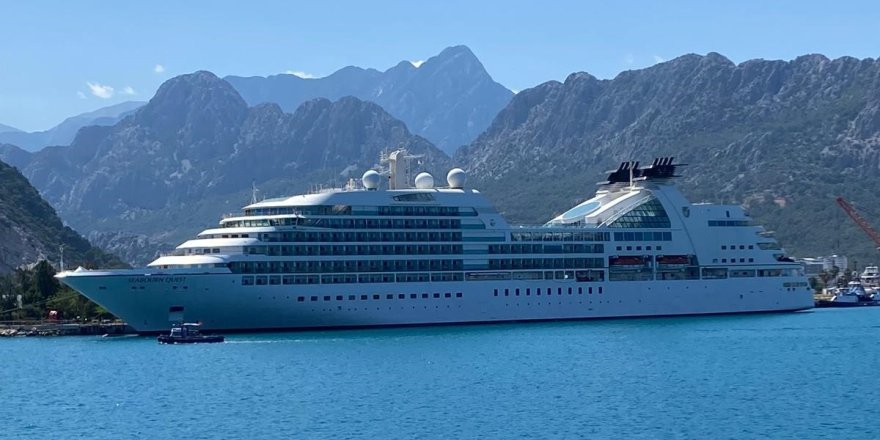 Qterminals Antalya Limanı, Lüks Yolcu Gemisi Seabourn Quest’i Ağırladı